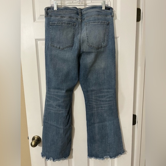 Liverpool Los Angeles Crop Flare 5-Pocket Hi-Low Fray Hem - Size 32 / 14 - Picture 3 of 5